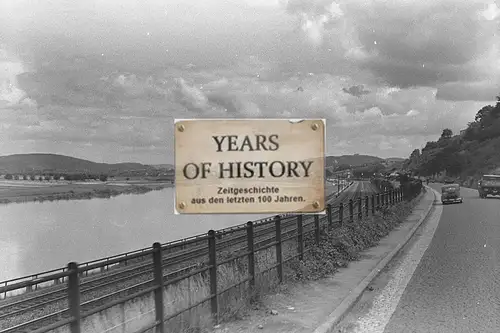 Foto kein Zeitgenössisches Original Bahnlinie Dorf Fluss Frankreich Belgien