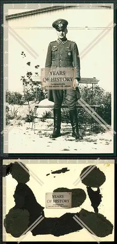 Orig. Foto Portrait Porträt Soldat Uniform stehend vor einer Bank