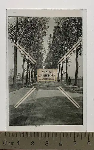 Orig. Glas Dia 1.WK Vormarsch Straße Belgien Frankreich