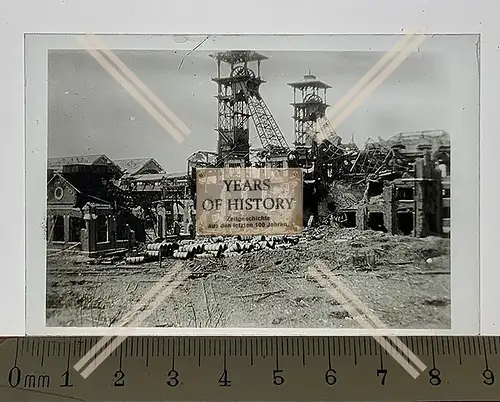 Orig. Glas Dia 1.WK Belgien Frankreich Zeche Grube Bergwerk Fördertürme nach 