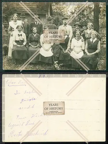 Orig. Foto Gruppe mit Personen 1918 Tracht Soldat und vieles mehr