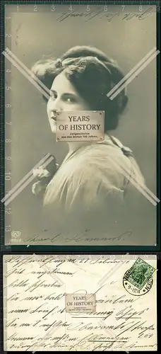 Orig. AK Künstler Portrait hübsche junge Dame 1912 gelaufen