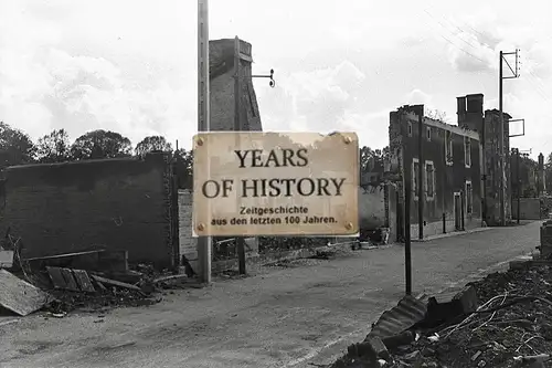 Foto kein Zeitgenössisches Original Zerstörte Gebäude Straßenansicht Frankreich