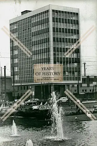 Foto Dortmund 1960-70 Hauptbahnhof Eingangshalle Harenberg-Center City Wallring