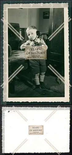 Orig. Foto  kleiner Junge mit Telefon telefoniert 1939