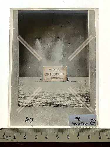 Orig. Glas Dia Explosion Einschlag einer Seemine Skagerrak Ösel 1916 1. Weltkr