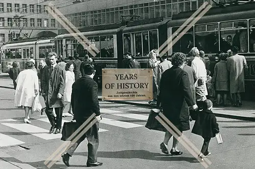 Foto Dortmund 1968 Innenstadt mit Straßenbahn Fußgängerüberweg