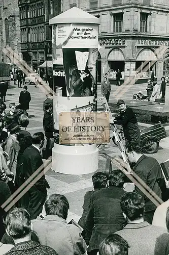 Foto Dortmund Innenstadt Litfaßsäule 1964 vor Adler Apotheke Wohl Scherz Akti