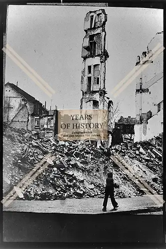Foto Köln 1944-46 zerstört Haus Gebäude Wand mit Türen stehen geblieben Unbekann