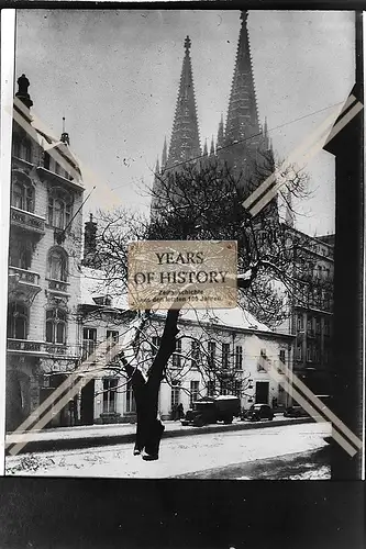 Foto Köln 1944-46 verschneite Straße Bar Restaurant Kneipe Dom im Hintergrund