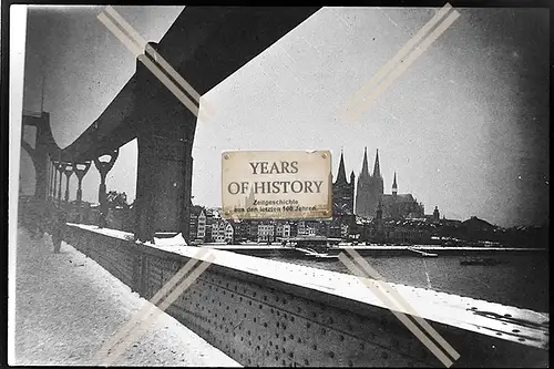 Foto Köln 1944-46 Blick von Brücke auf Dom Rhein Stadt