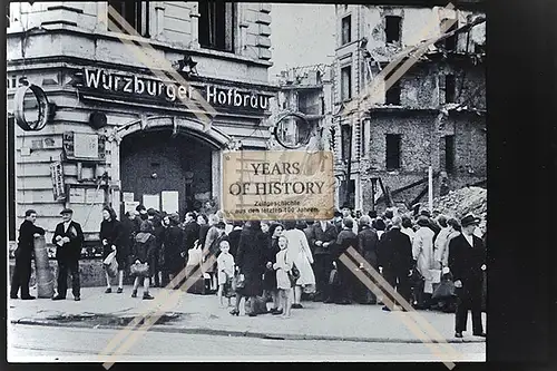 Foto Köln 1944-46 Würzburger Hofbräu Menschen stehen in Warteschlange