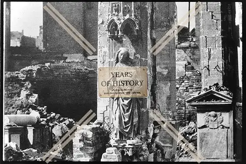 Foto Köln 1944-46 Kirche zerstört mit Statue St. Kolumba, Madonna