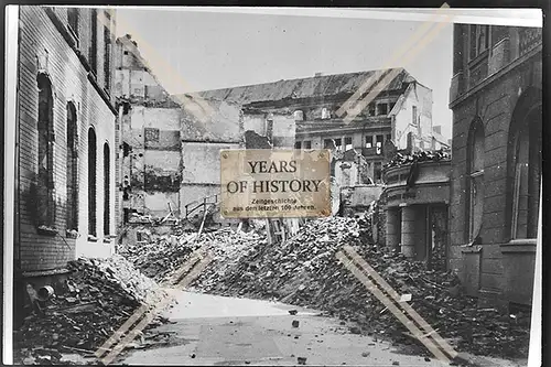 Foto Köln 1944-46 zerstört enge Straße wurde frei geräumt