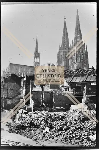 Foto Köln 1944-46 zerstört Bahnhof Dom