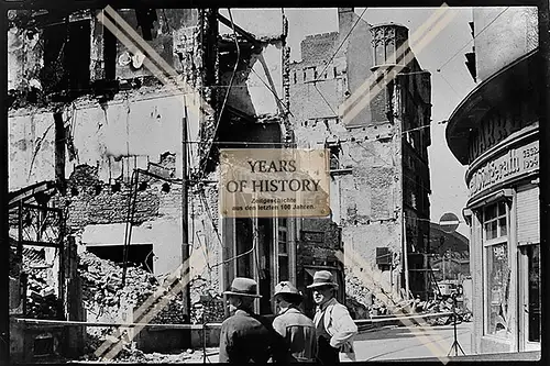 Foto Köln 1944-46 Geschäft Gebäude zerstört sprachlose Menschen
