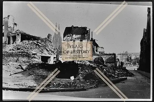 Foto Köln 1944-46 zerstört Dom im Hintergrund Trümmer Häuser Gebäude