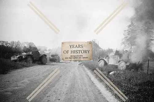 Foto Frankreich zerstörte Panzer Tank Sdkfz Vormarsch Straße