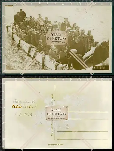Orig. Foto AK Helgoland 1936 Marine Soldaten und Urlauber im Boot gehen an Land