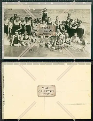 Foto AK Gruppenfoto am Timmendorfer Strand 1933 Sommerfrische Urlaub
