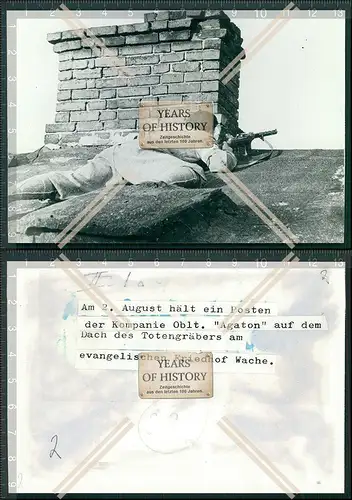 Foto Wachposten mit MG auf Dach in Stellung 1921