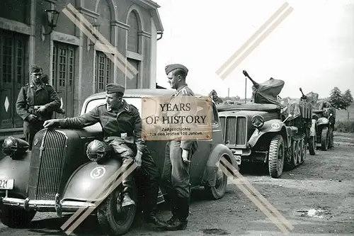 Repro Foto 10x15cm Luftwaffe Halbkette Sdkfz mit Flak Fahrzeuge