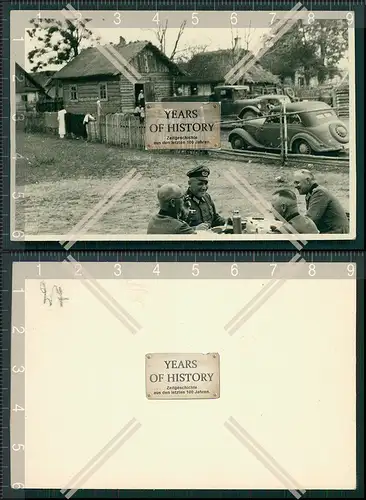Foto Dorf Polen Russland Soldaten Fahrzeug Besprechung 1941