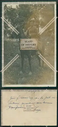 Foto AK Feldpost 1. WK Soldat auf Pferd mit Widmung 1918