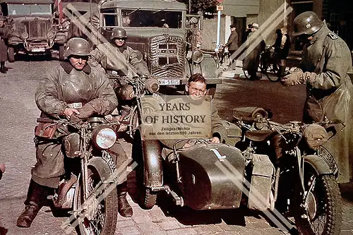 Foto Soldaten mit Motorrad Krad
