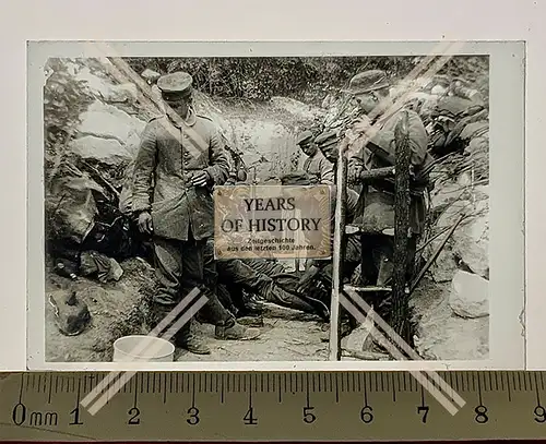 Orig. Glas Dia 1.WK Soldaten im Laufgraben Bunker Shelter Belgien Frankreich