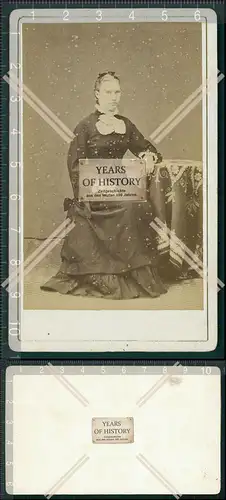 CDV Foto Dame auf Stuhl sitzend 1895