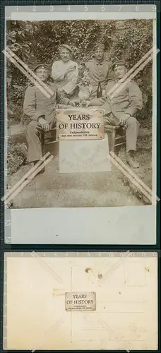 Foto AK 1. WK Soldaten mit Gott für König und Vaterland 1914/15 Wein trinken