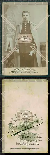 Orig. Foto CDV Soldat in Uniform und Mantel Robert Wiener Berlin Fotograf 