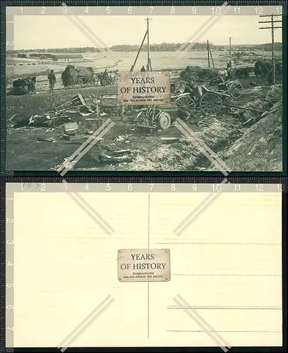 Orig. Foto Vormarsch Straße Ostfront Gefecht zerstörte Technik Soldaten und v