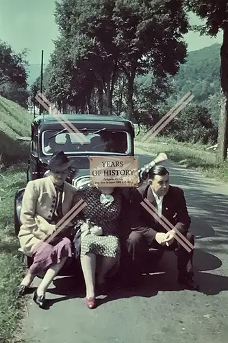 Repro Foto in Farbe Agfacolor Fahrzeug PKW 1940 Reise Rast