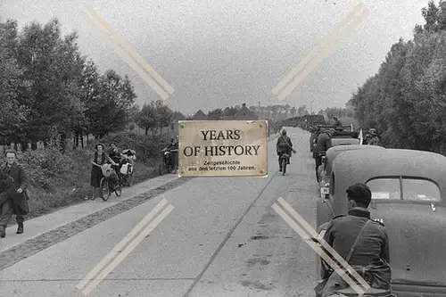 Repro Foto Flüchtlinge Autobahn Holland Niederlande Belgien