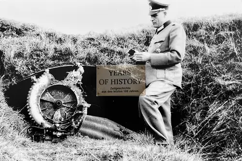 Repro Foto no Original 10x15cm Soldat zerstörte Technik Frankreich Belgien