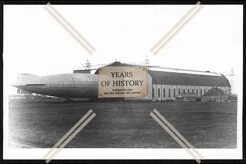 Foto Zeppelin LZ ? Luftschiff 1915 mit Hangar