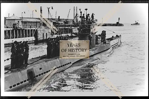 Foto Unterseeboot U-Boot U 94 unter Herbert Kuppisch u. Otto Ites im Hafen Mann