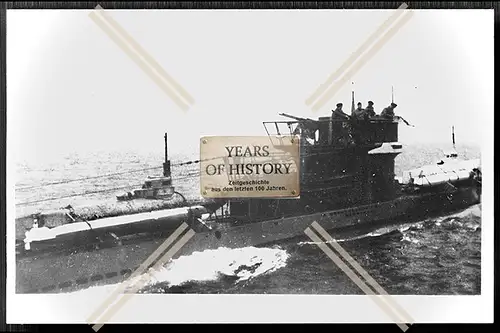 Foto Unterseeboot U-Boot 7. VII. C ? transportiert 2 Kleinst Biber U-Boote