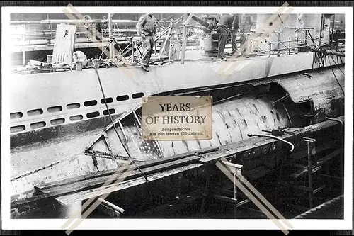 Foto Unterseeboot U-Boot 7. VII. C ? im Dock aufgeschnitten