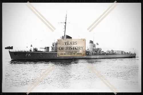 Foto Deutsche Kriegsmarine - Torpedoboot FK Falke Marinewerft Wilhelmshaven 192