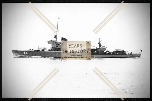 Foto Deutsche Kriegsmarine - Torpedoboot FK Falke Marinewerft Wilhelmshaven 192