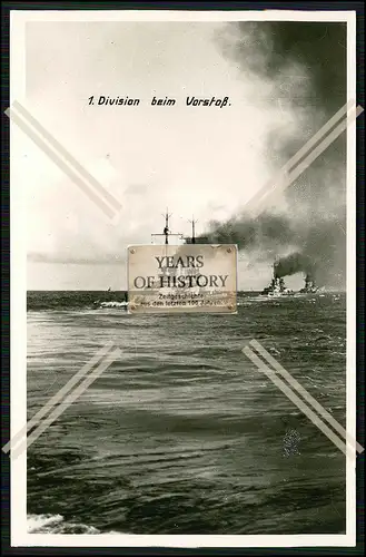 Foto SMS Schiffe Kriegsschiffe 1. Geschwader Division beim Vorstoß Seeschlacht