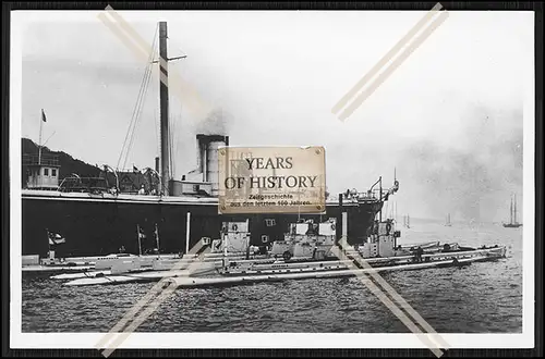 Foto 1.WK Weltkrieg 1914-1918 Unterseeboot U-Boot U ? mit Hulk Wohnschiff Kaise