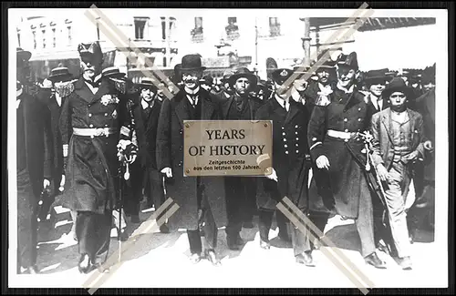 Foto Admiral Maximilian Graf Spee in Valparaiso Chile mit anderen Offizieren un