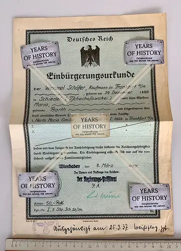 Einbürgerungsurkunde  1937 ausgestellt in Wiesbaden Stempel Unterschrift uvm.