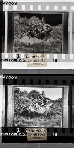 Negativ abfotografiertes Foto Panzer Tank ca. 4x3,5 cm