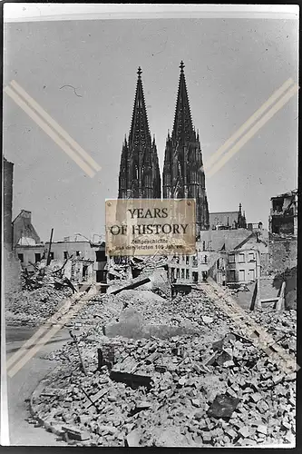 Foto Köln 1944-46 zerstört Trümmer Haus Gebäude Blick auf Dom