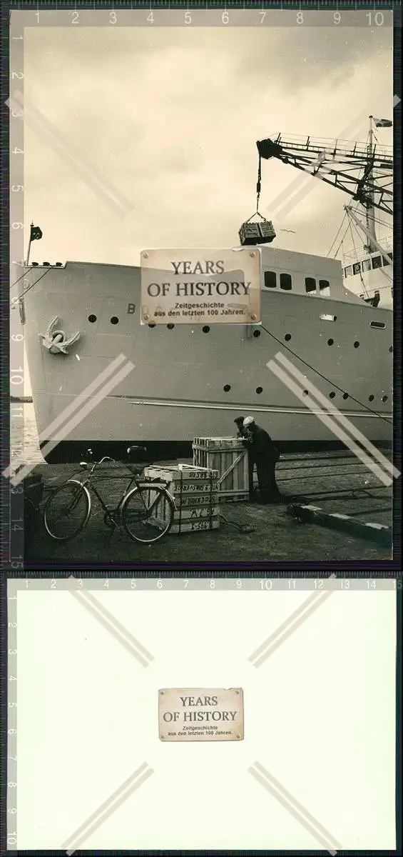 Foto  Hafen Große Kräne Boot Schiff Bore III Werft um 1950 Finnland Mecklenbu